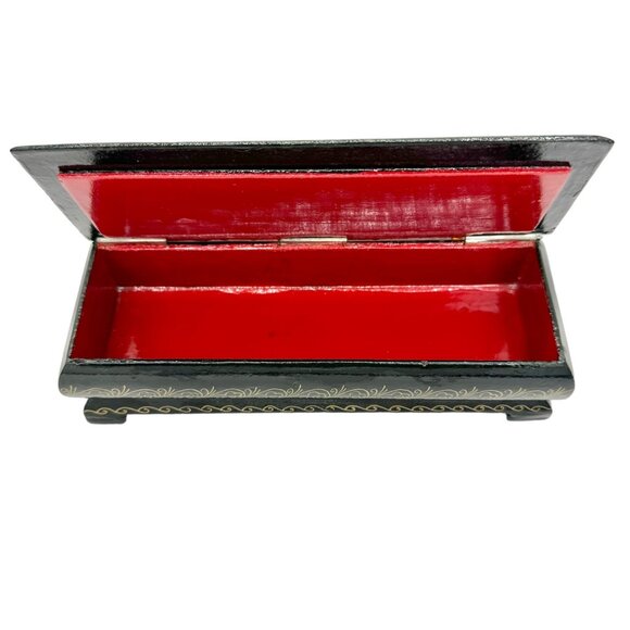 Vintage Russian Trinket Box Black Hand Painted Signed Boy Playing Flute EUC - Picture 5 of 9